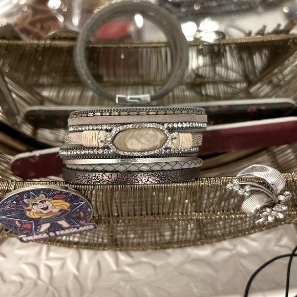 House of Harlow 1960 Jewelry - Multilayer Braided Bracelet Boho Ethnic Magnetic Buckle Ladies Yoga Bracelet HOH